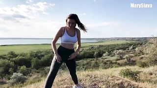 A guy fucked a sporty girl during her outdoor training