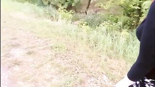 An Asian girl got fucked outdoors by the first comer in her new city