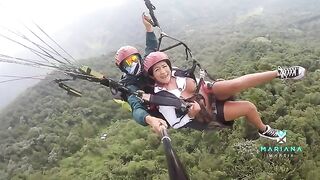 Colombian beauty Mariana Martix squirts while paragliding over the sea