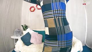 This sexy MILF with big ass loves to get fucked hard and deep