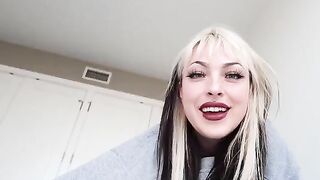 Girlfriend’s Persuasive CEI is a hot video where your girlfriend will make you cum