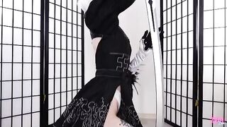 2B is getting examination by exploring her slutty android's holes - Full version