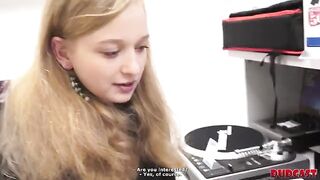 Girl was fucked for the sake of money at a fake casting