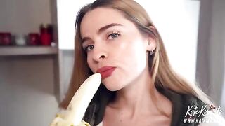 A beautiful woman received a cumshot on her face