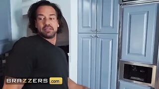 Phoenix Marie cheats on her husband with his friend who also happens to be her old partner
