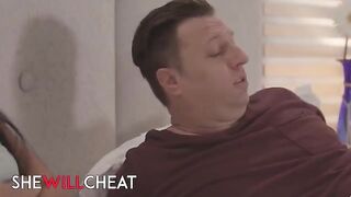 The masseuse Vina Sky demonstrates lesbian intimacy to her client Ember Snow