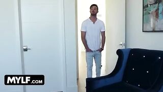 The busty bombshell Alix Lynx made the lucky guy cum right in her mouth