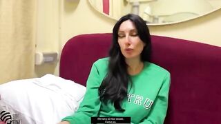 A girl met a porn model while traveling