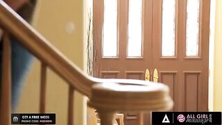 Carter Cruise practices with her bestie Riley Reid to become the best masseuse
