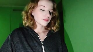 My parents are at home, let's have sex in the entrance hall