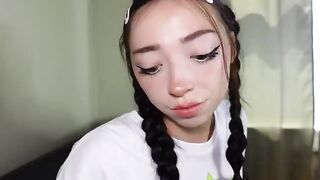 She twerks on his cock before her parents come home
