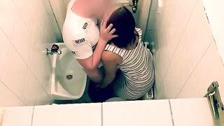 Tinder date ends with a hot encounter in a restaurant toilet