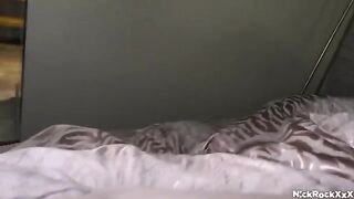 A huge hairy ass of a Caucasian chick gets smashed on the bed by an amateur