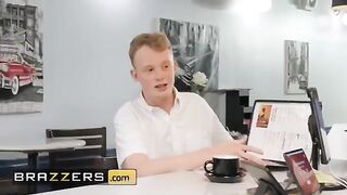 Bored waitress Syren De Mer trying to earn extra tips by showing her ass