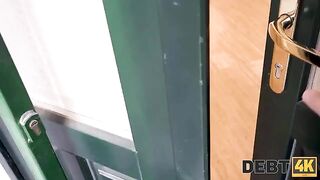 Nymph, not paying debts, was fucked by a smart collector in 4K