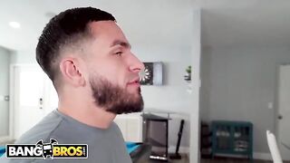 Peter Green is obsessed with PAWG Harley King's big ass in this steamy scene