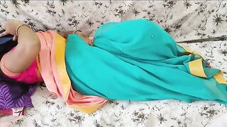 A hot desi bhabhi gets caught and fucked roughly in public by an amateur