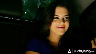 The mean girl Keisha Grey makes her stepsister Abella Danger squirt like a fountain