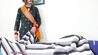 An Indian maid got my cock through the blanket hole