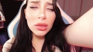 A young gamer girl got cheated on by her BF with a stepbro, damn!