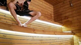 I showed my dick to three strangers in the sauna and it was intense