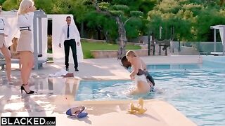 Two hungry girls seduced a hotel employee for a threesome