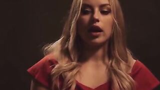 Anna Claire Clouds teaches her husband a lesson in intimate skills
