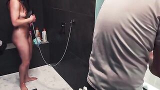 A guy had his dick sucked off in the shower by a cunning girlfriend