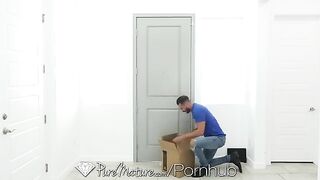 Mature beauty Brandi Love gets her pussy railed by a big-dicked mover