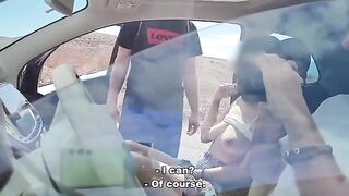 An exhibitionist guy gets his dick jerked by a stranger in the street
