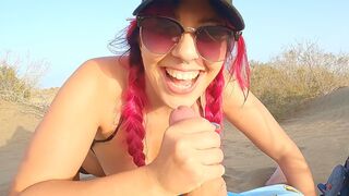 A foreign girl is exhibitionist, an Italian is not