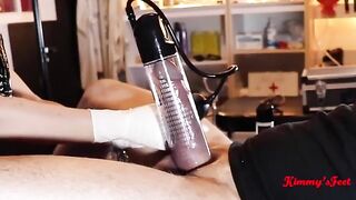The cock is getting bigger with the help of a vacuum pump