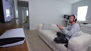 A painter with huge cock cheats on husband with his wife
