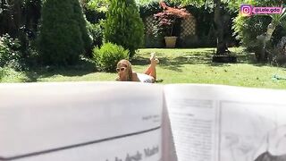 I dressed up in FREUTOY in the garden, and my ass was plugged to keep the creampie!