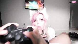 I played Genshin Impact while my girlfriend fucked me