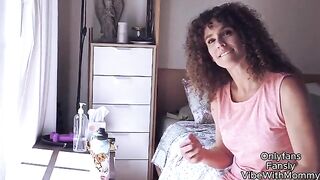 Hot Jewish mom seduced her stepson's friend to fuck