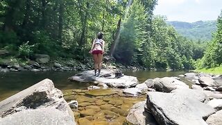 Real amateur couple AmyGabe fucked outdoors on their hike