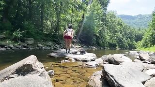 Real amateur couple AmyGabe fucked outdoors on their hike