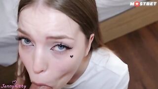 A cute delivery girl got fucked by a random stranger on the job