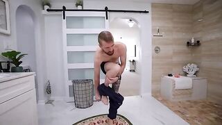 Ahh! Step Bro, Why Are You Hiding In My Bubble Bath? (Hot Step Sis Scene)