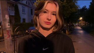 An 18-year-old girl got fucked by a rich guy on the first date