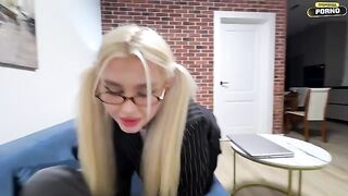 Fucked a cute student girl with a juicy big ass in a steamy scene