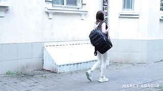 Babe fucks with stranger in the fake hostel
