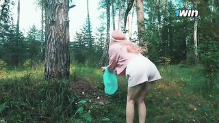 A forester's big dick helped a girl who got lost in the forest