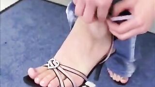 A juicy girl made a stunning blowjob and had great sex