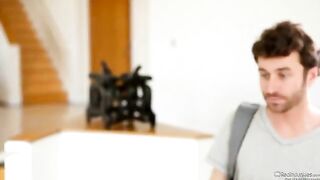 Two mature guys fucked sexy MILF Veronika Avluv in her pussy