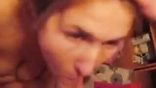 The man finished straight in the mouth of a sexy beauty, it’s hot!
