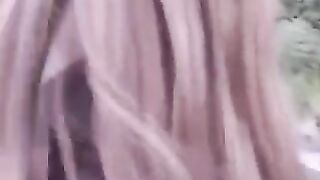 The girl is not embarrassed to make a blowjob in public places