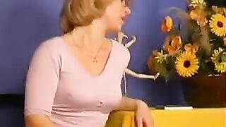 A daughter learned the secrets of cunnilingus from her mother