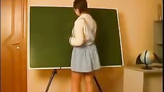 A student came to the old teacher and he seduced and fucked her